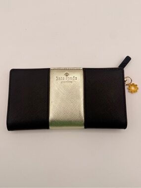 KATE SPADE Black Gold Stripe Continental Wallet Daisy Charm